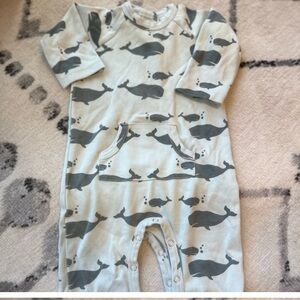 Kate Quinn Whale romper 6–12 months